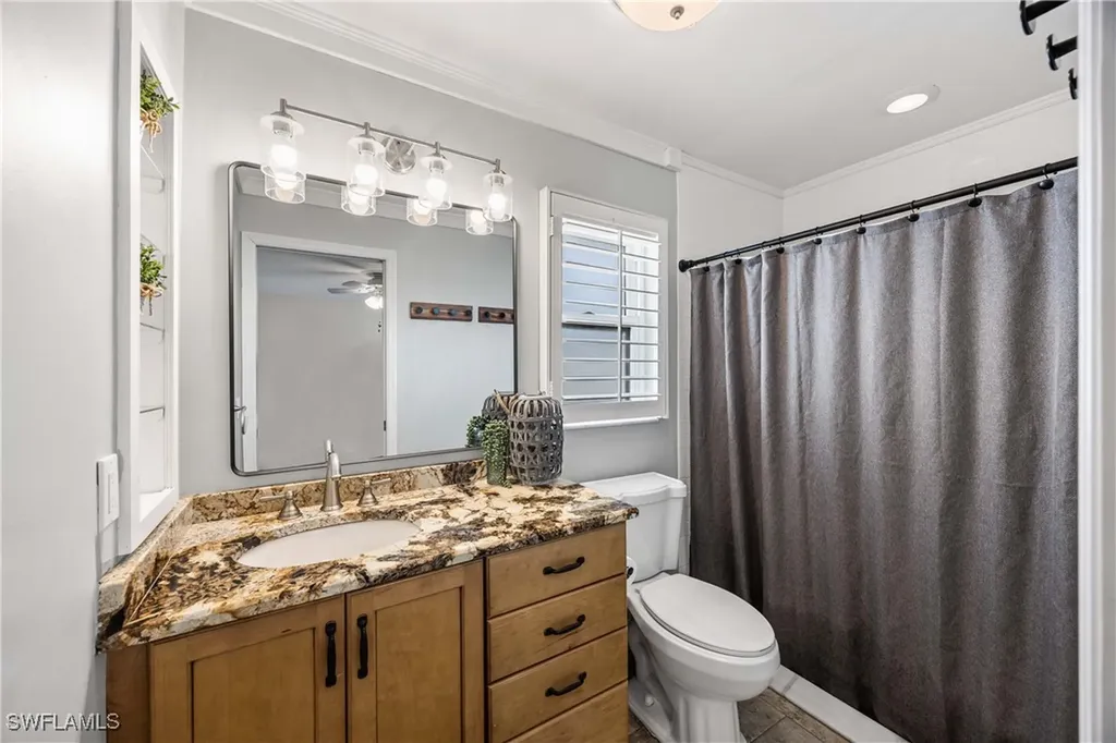 616 108th Avenue N Naples FL 34108