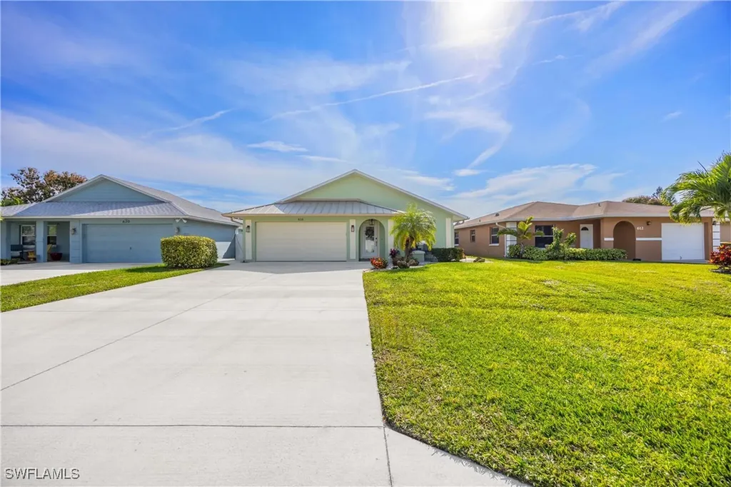616 108th Avenue N Naples FL 34108