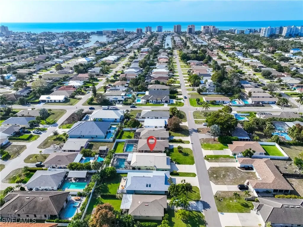 616 108th Avenue N Naples FL 34108