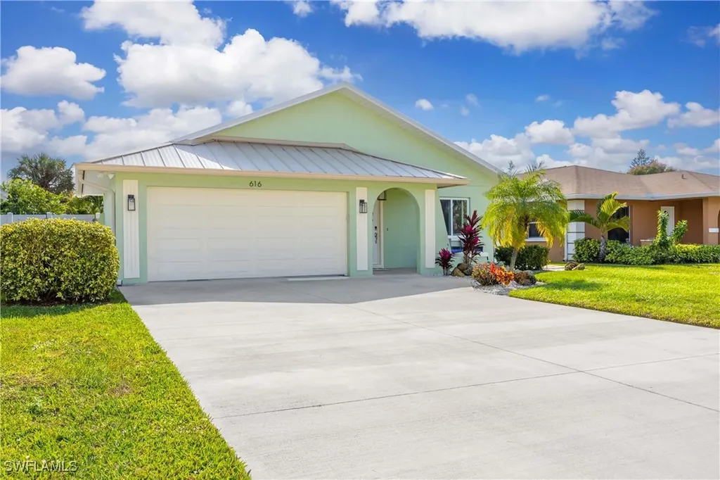 616 108th Avenue N Naples FL 34108