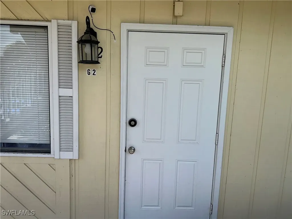 4605 Bayshore Drive Naples FL 34112