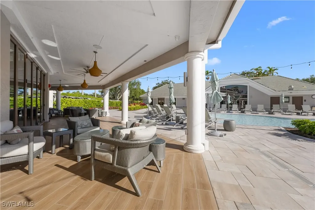 1635 Winding Oaks Way Naples FL 34109