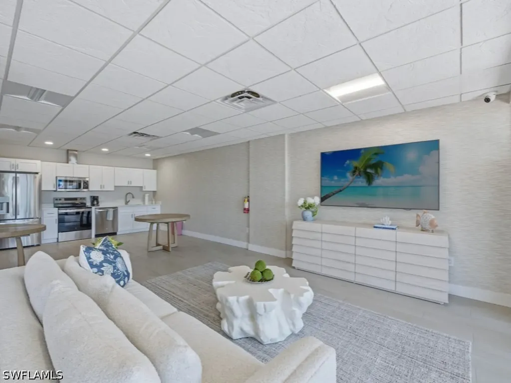 3 Bluebill Avenue Naples FL 34108