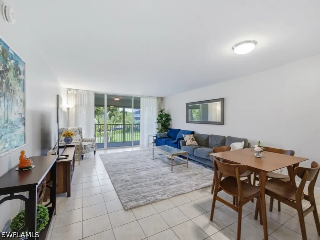 3 Bluebill Avenue Naples FL 34108
