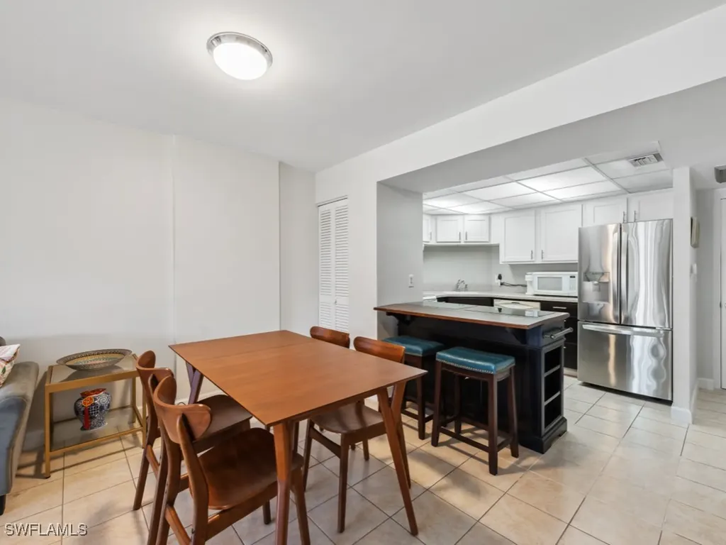 3 Bluebill Avenue Naples FL 34108