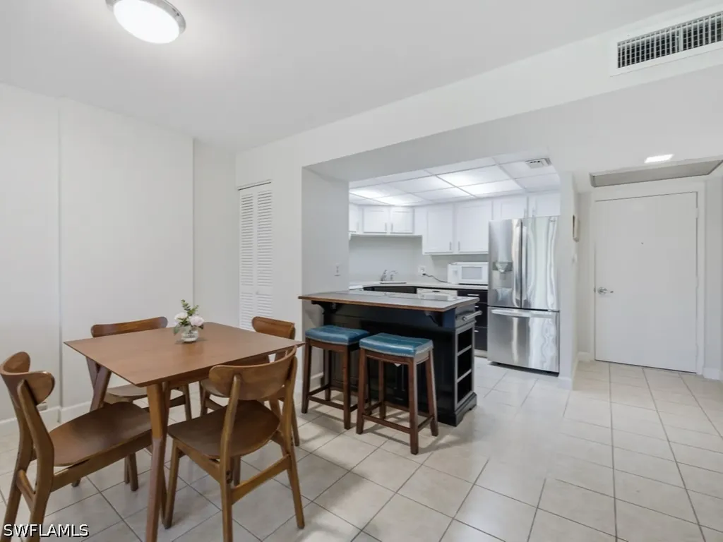 3 Bluebill Avenue Naples FL 34108