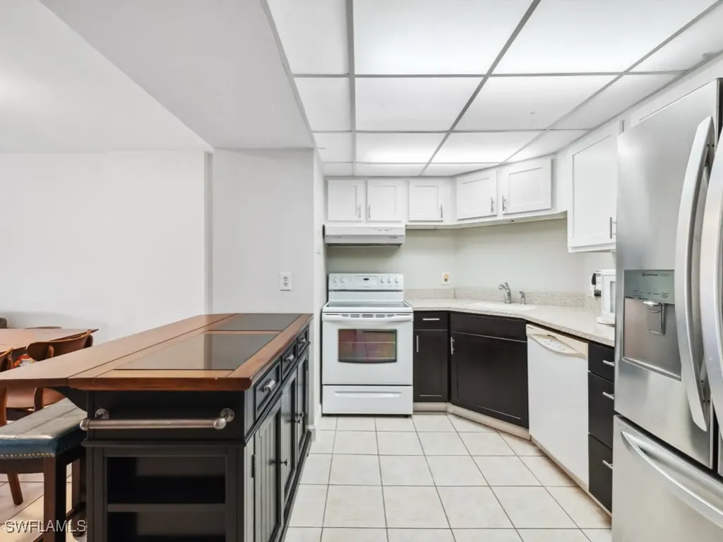 3 Bluebill Avenue Naples FL 34108