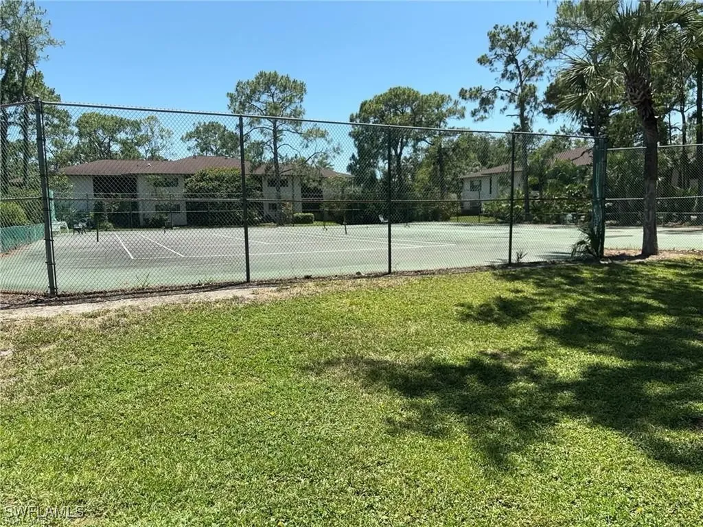 1915 Courtyard Way S Naples FL 34112