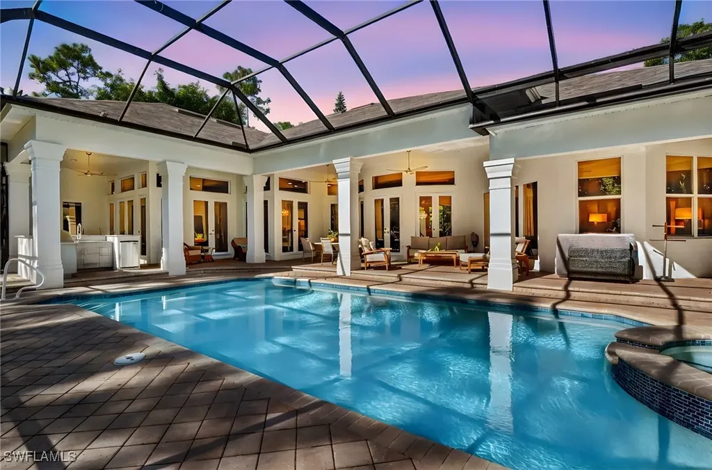 4810 Sycamore Drive Naples FL 34119