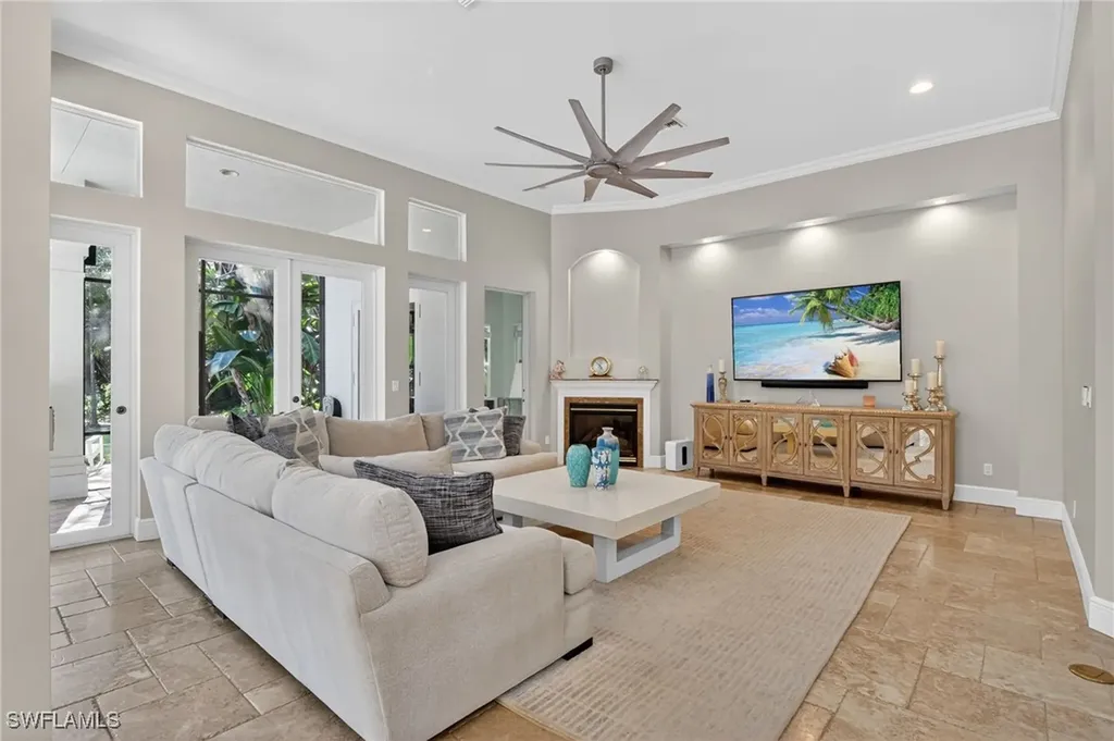4810 Sycamore Drive Naples FL 34119