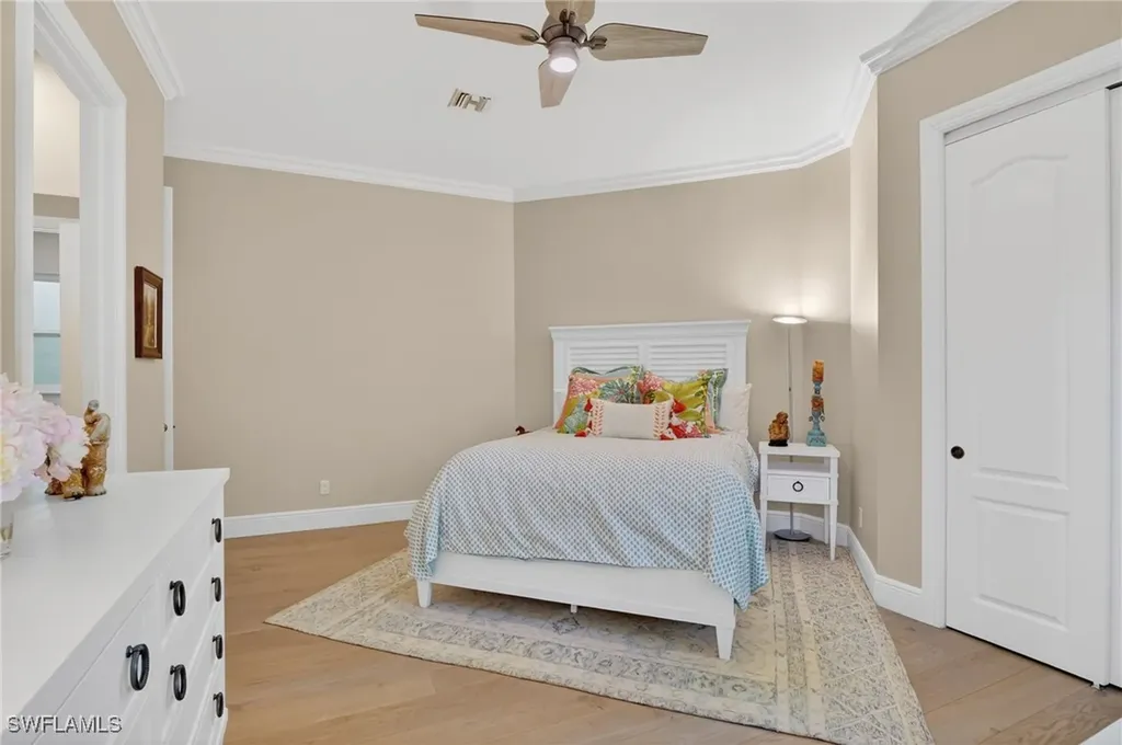 4810 Sycamore Drive Naples FL 34119