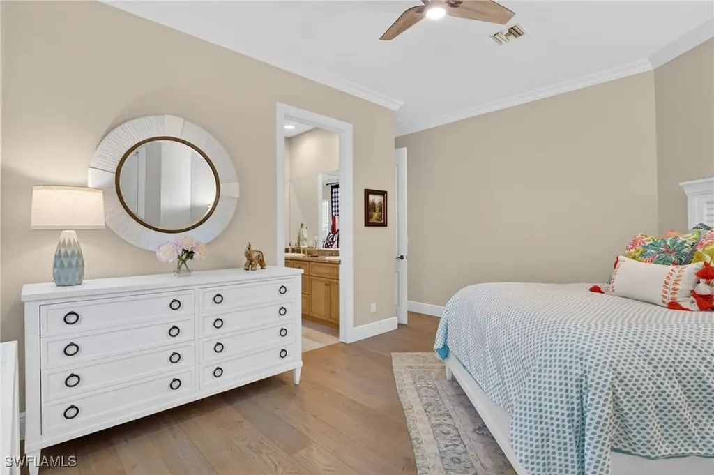 4810 Sycamore Drive Naples FL 34119
