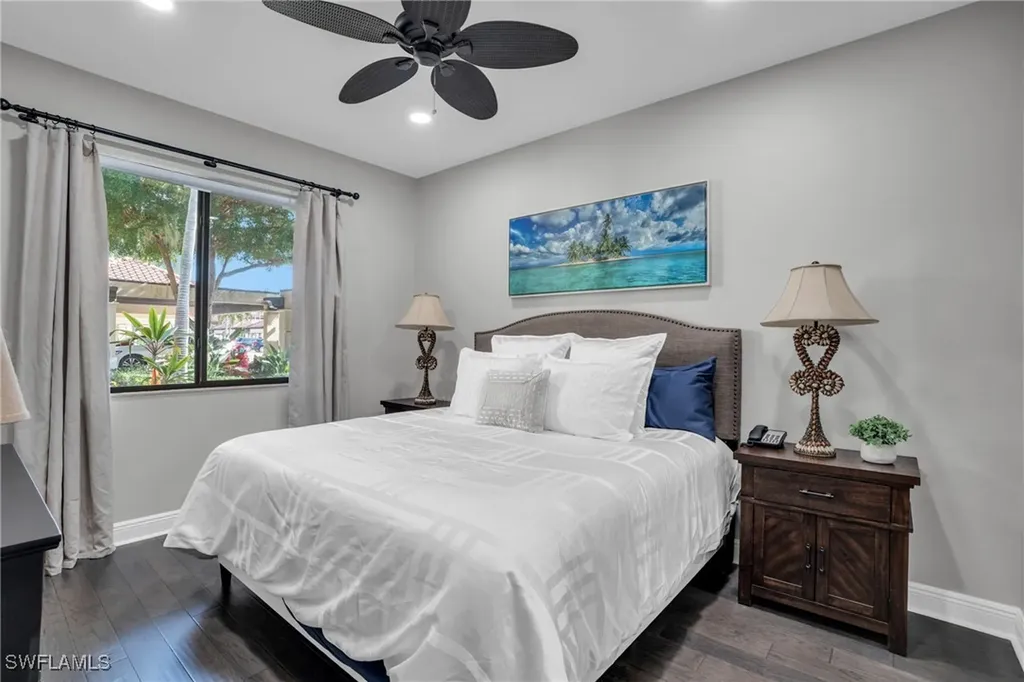 985 Sandpiper Street SW Naples FL 34102