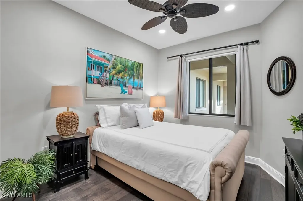 985 Sandpiper Street SW Naples FL 34102