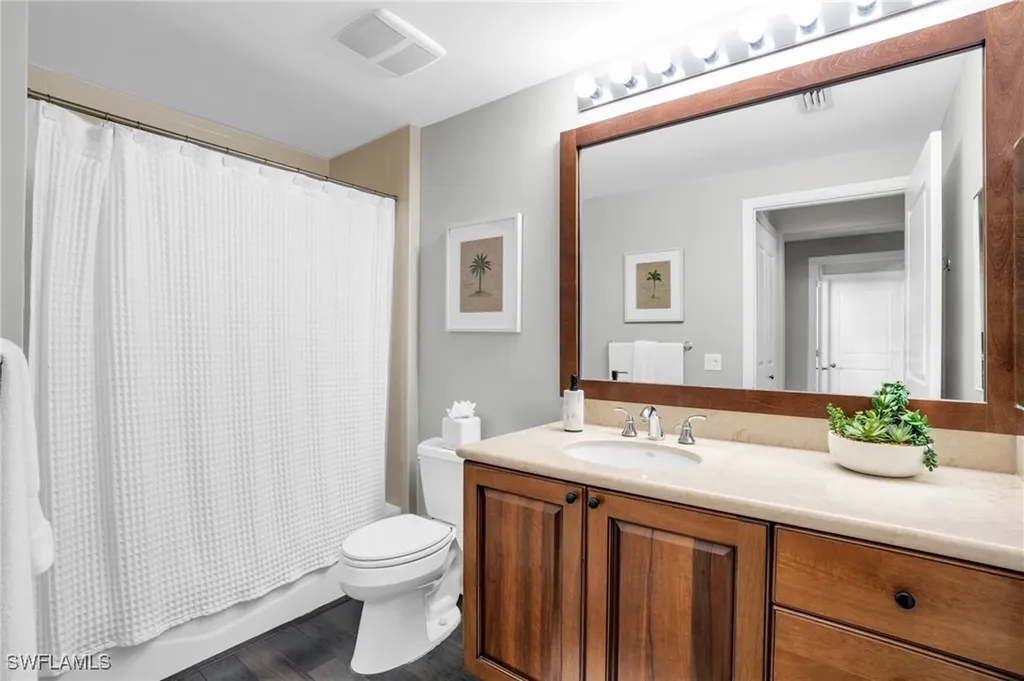 985 Sandpiper Street SW Naples FL 34102