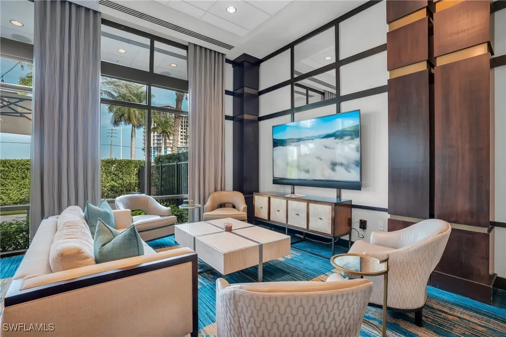 985 Sandpiper Street SW Naples FL 34102