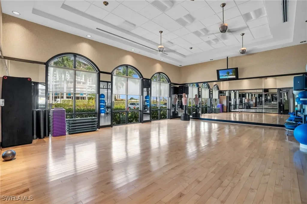 985 Sandpiper Street SW Naples FL 34102