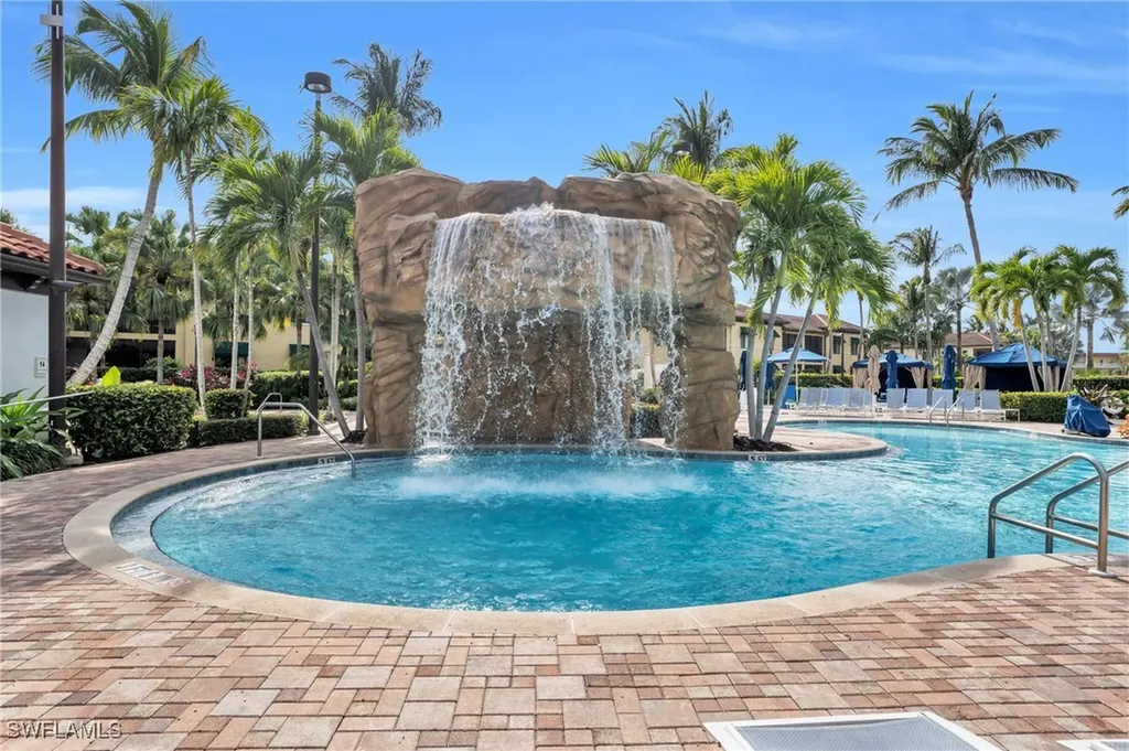 985 Sandpiper Street SW Naples FL 34102