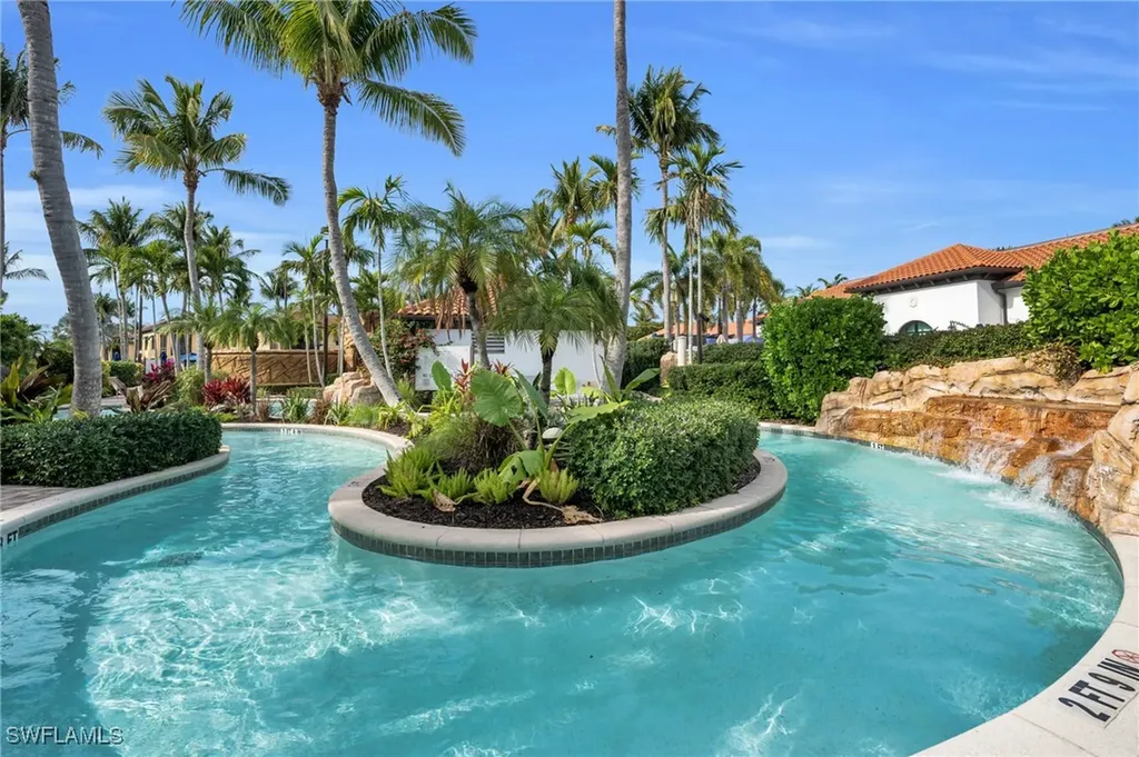 985 Sandpiper Street SW Naples FL 34102