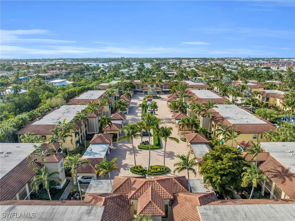 985 Sandpiper Street SW Naples FL 34102