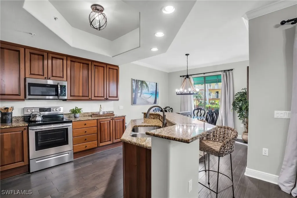 985 Sandpiper Street SW Naples FL 34102