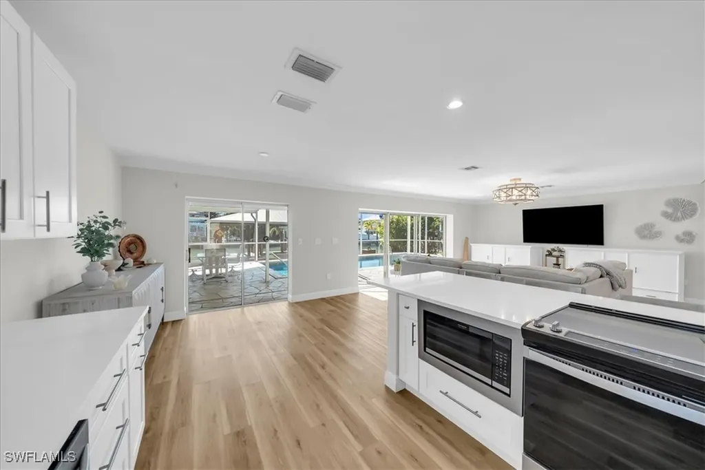 128 San Salvador Street Naples FL 34113