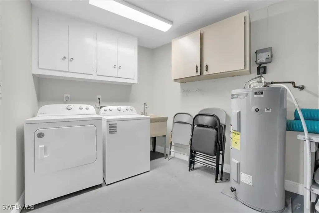 128 San Salvador Street Naples FL 34113