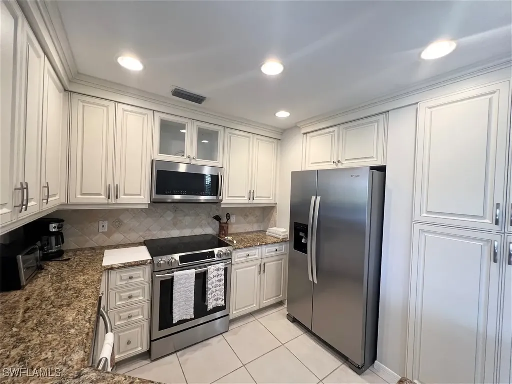 1033 Egrets Walk Circle Naples FL 34108