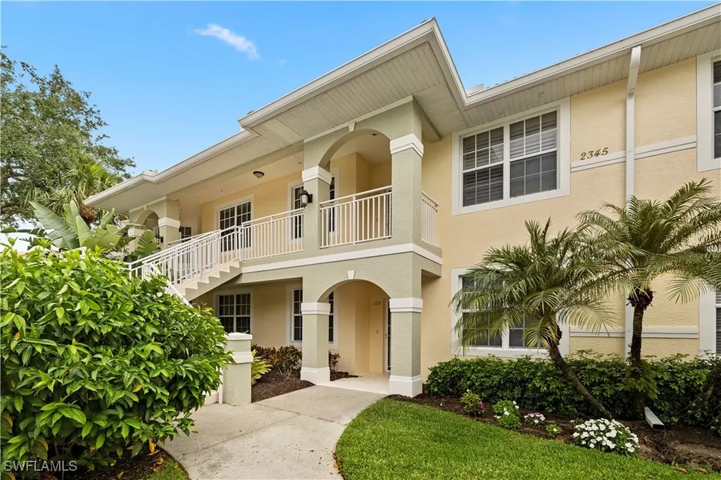 2345 Carrington Court Naples FL 34109