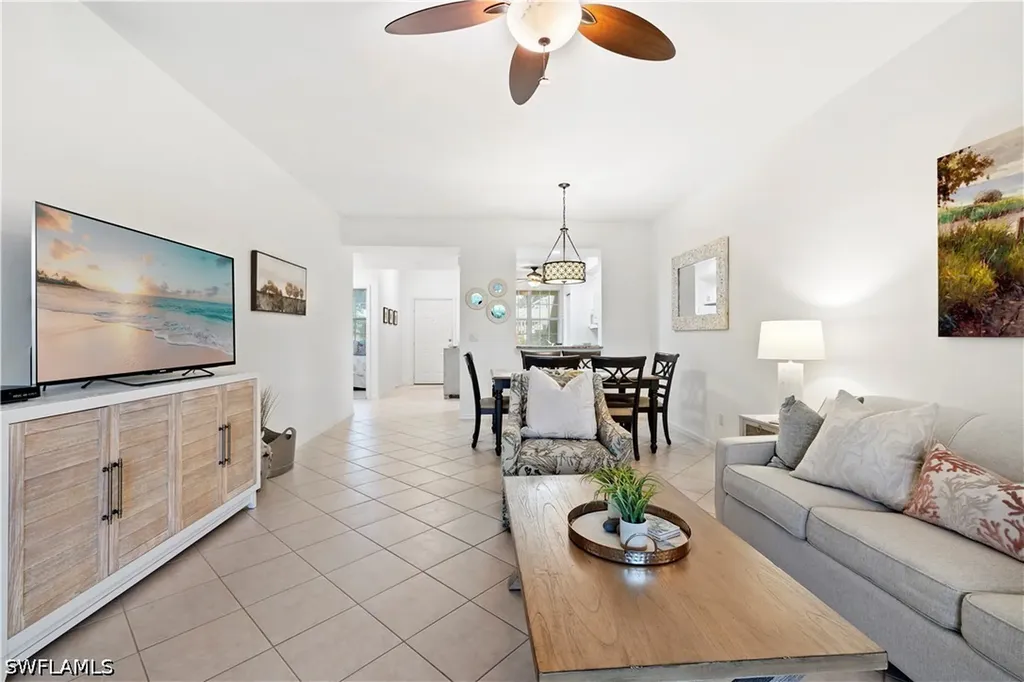 2345 Carrington Court Naples FL 34109