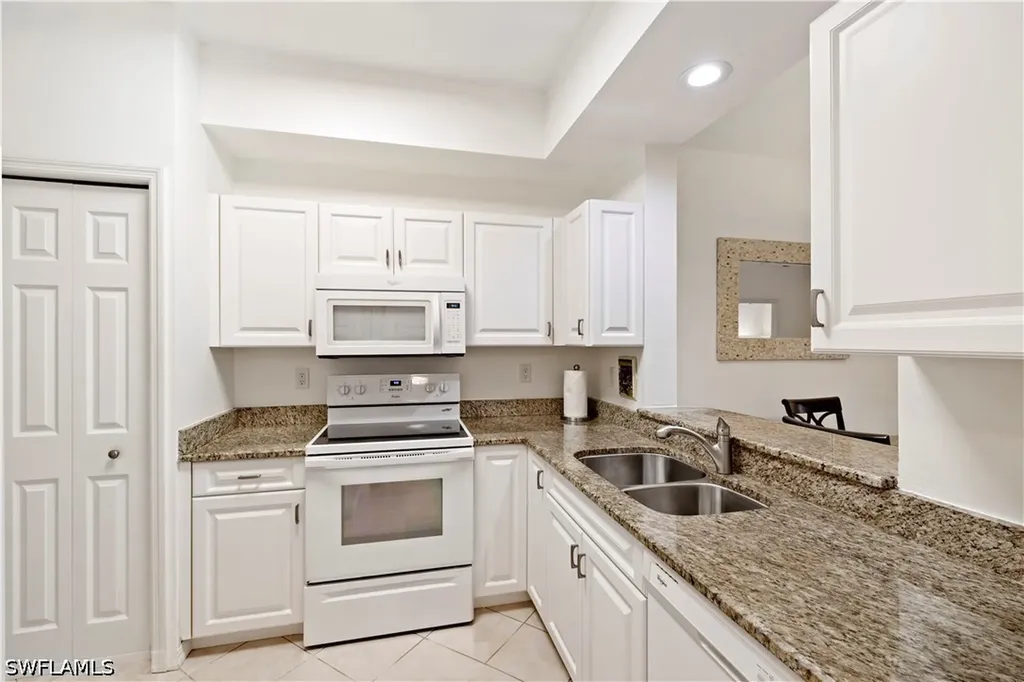 2345 Carrington Court Naples FL 34109