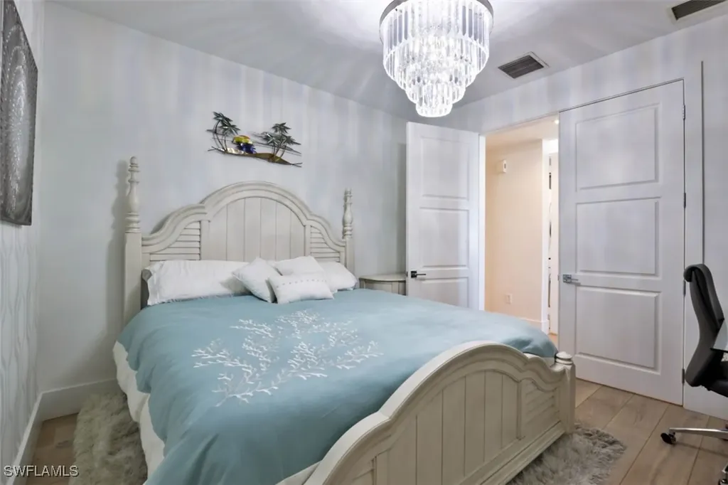 900 5th Avenue S Naples FL 34102