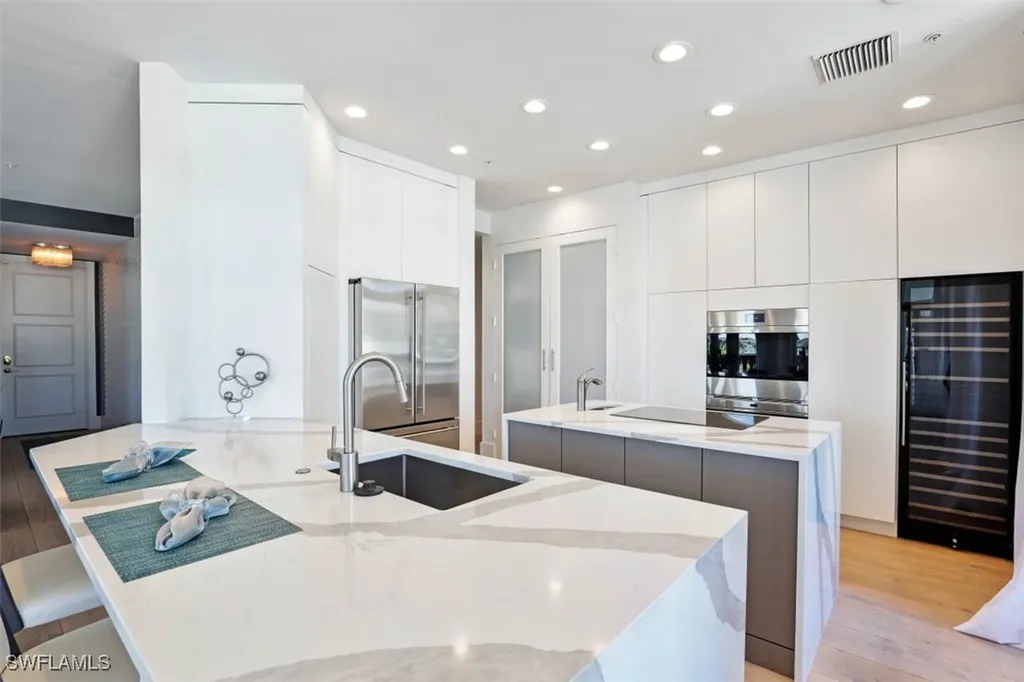 900 5th Avenue S Naples FL 34102