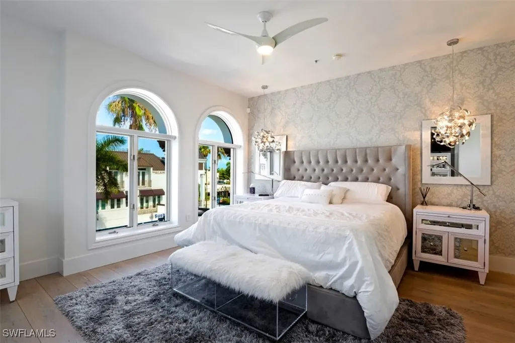 900 5th Avenue S Naples FL 34102