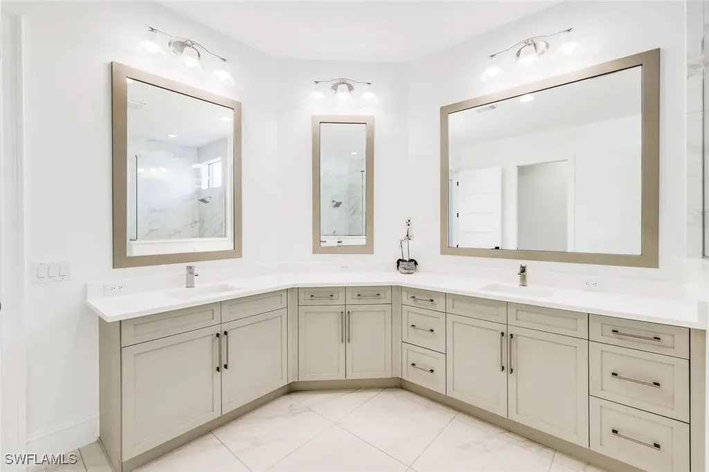 6273 Negril Isle Drive Naples FL 34113