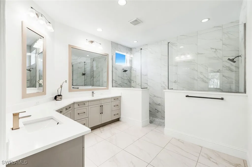 6273 Negril Isle Drive Naples FL 34113