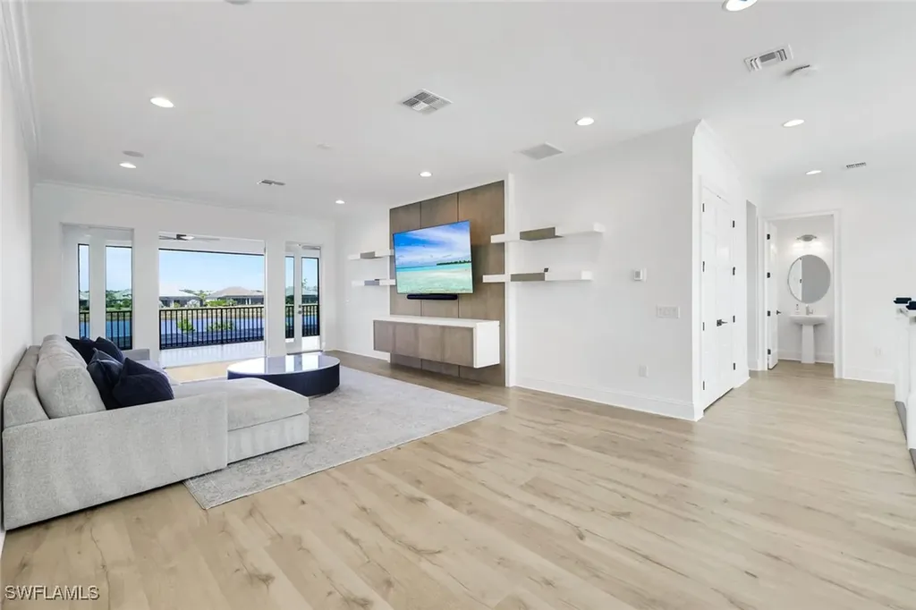 6273 Negril Isle Drive Naples FL 34113
