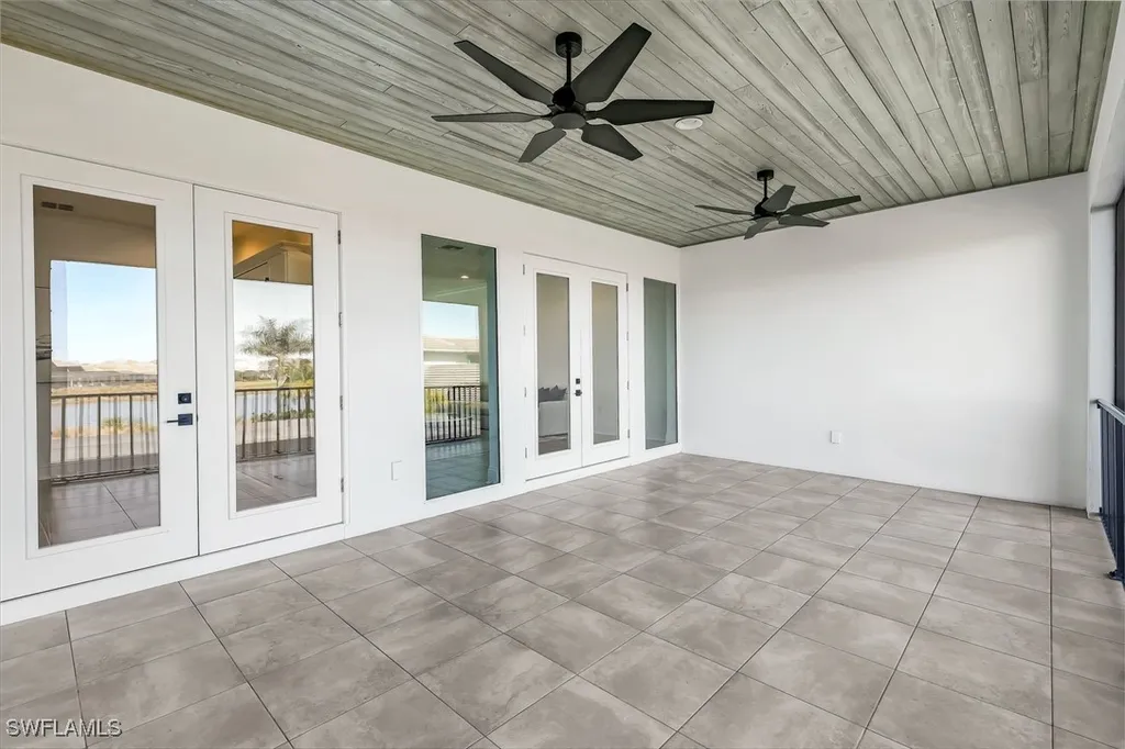 6273 Negril Isle Drive Naples FL 34113