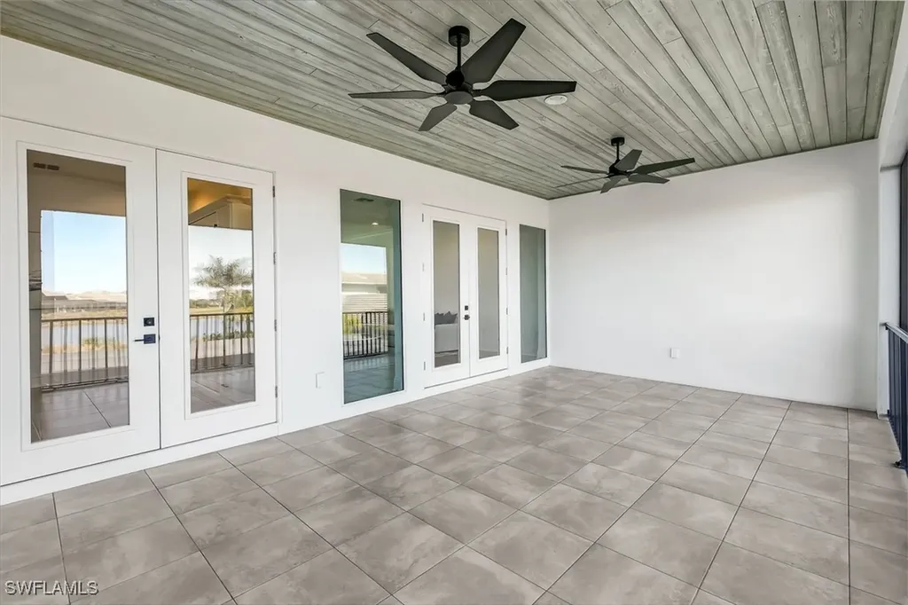 6273 Negril Isle Drive Naples FL 34113