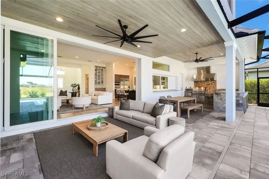 6273 Negril Isle Drive Naples FL 34113