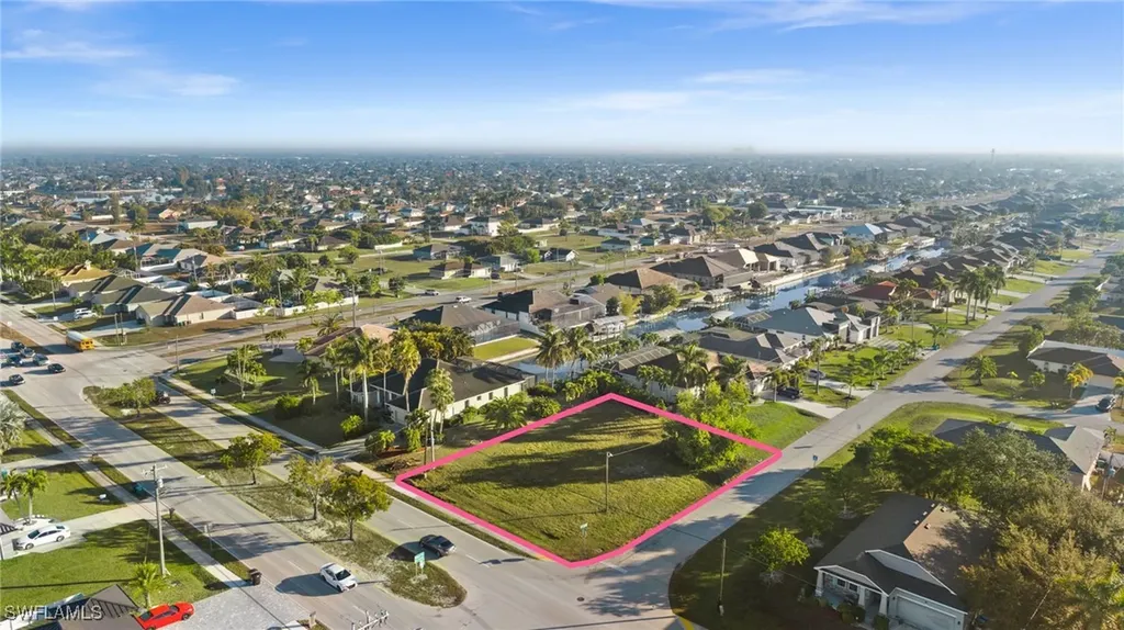 4015 Chiquita Boulevard S Cape Coral FL 33914