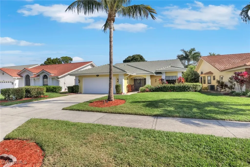 478 Countryside Drive Naples FL 34104