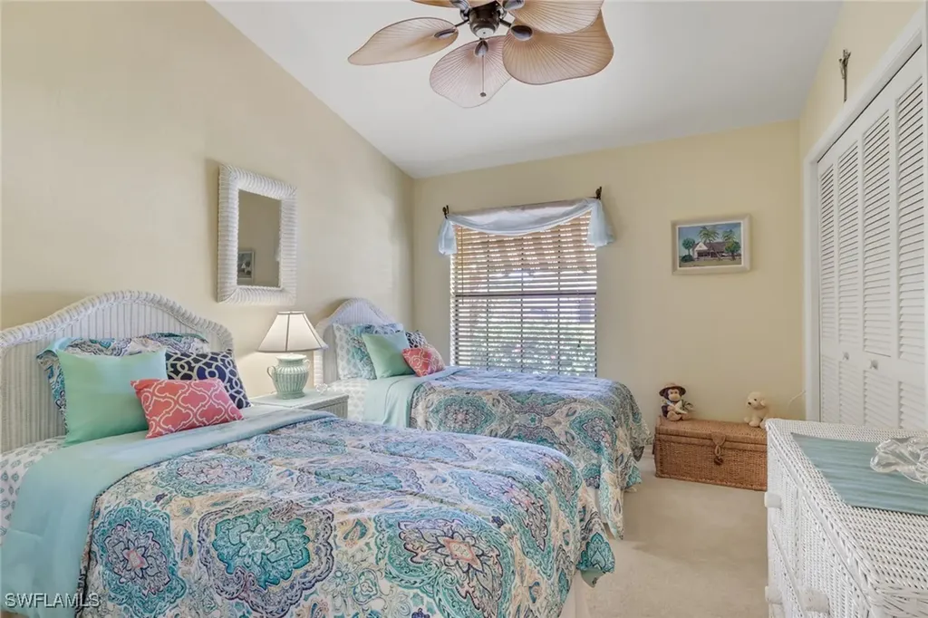 478 Countryside Drive Naples FL 34104