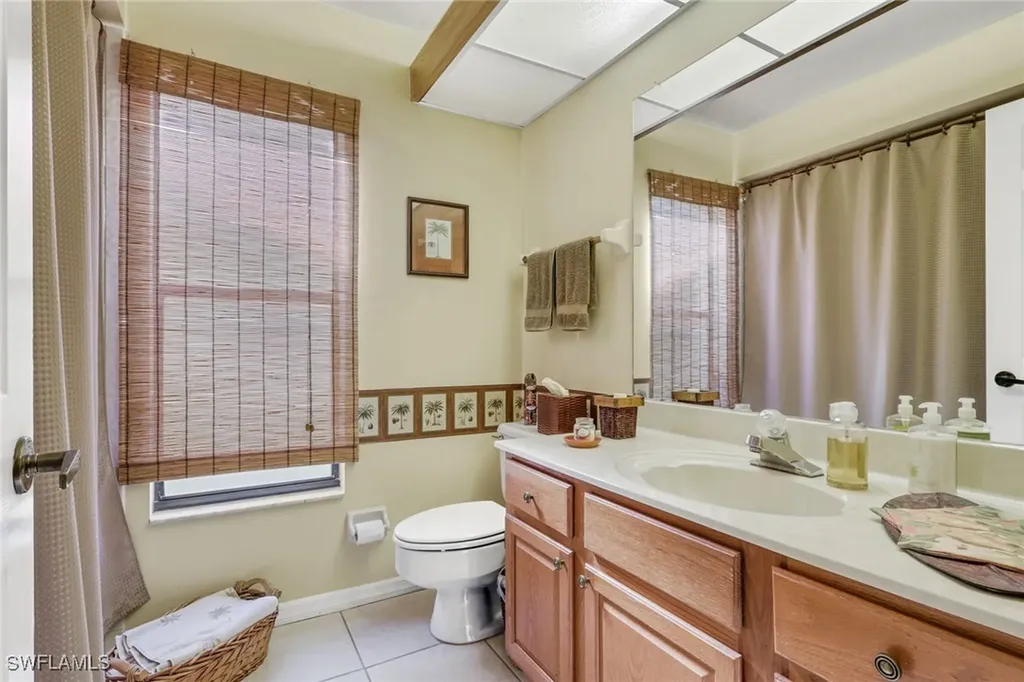 478 Countryside Drive Naples FL 34104