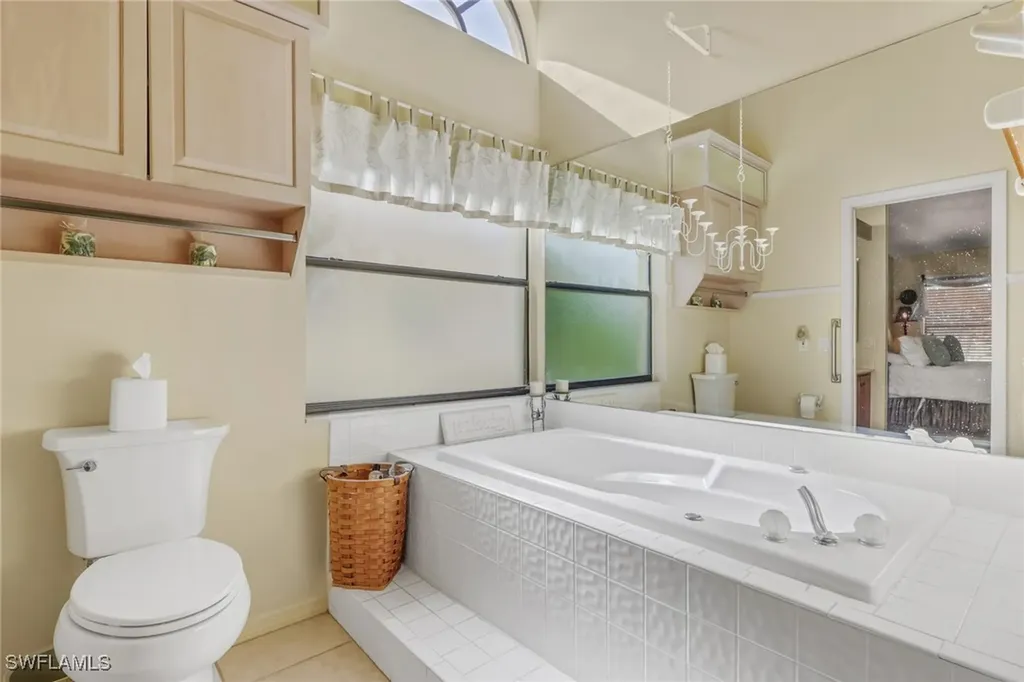 478 Countryside Drive Naples FL 34104