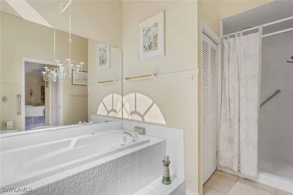 478 Countryside Drive Naples FL 34104