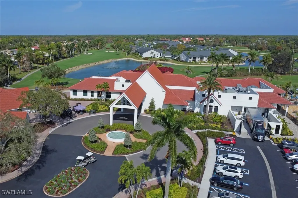 478 Countryside Drive Naples FL 34104