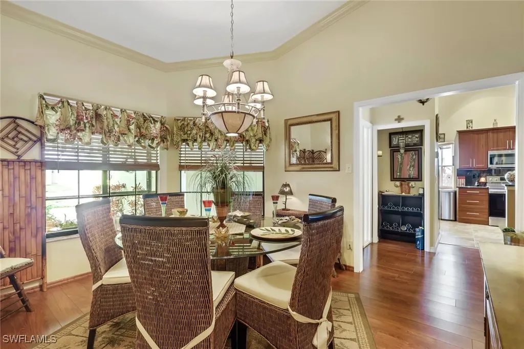 478 Countryside Drive Naples FL 34104