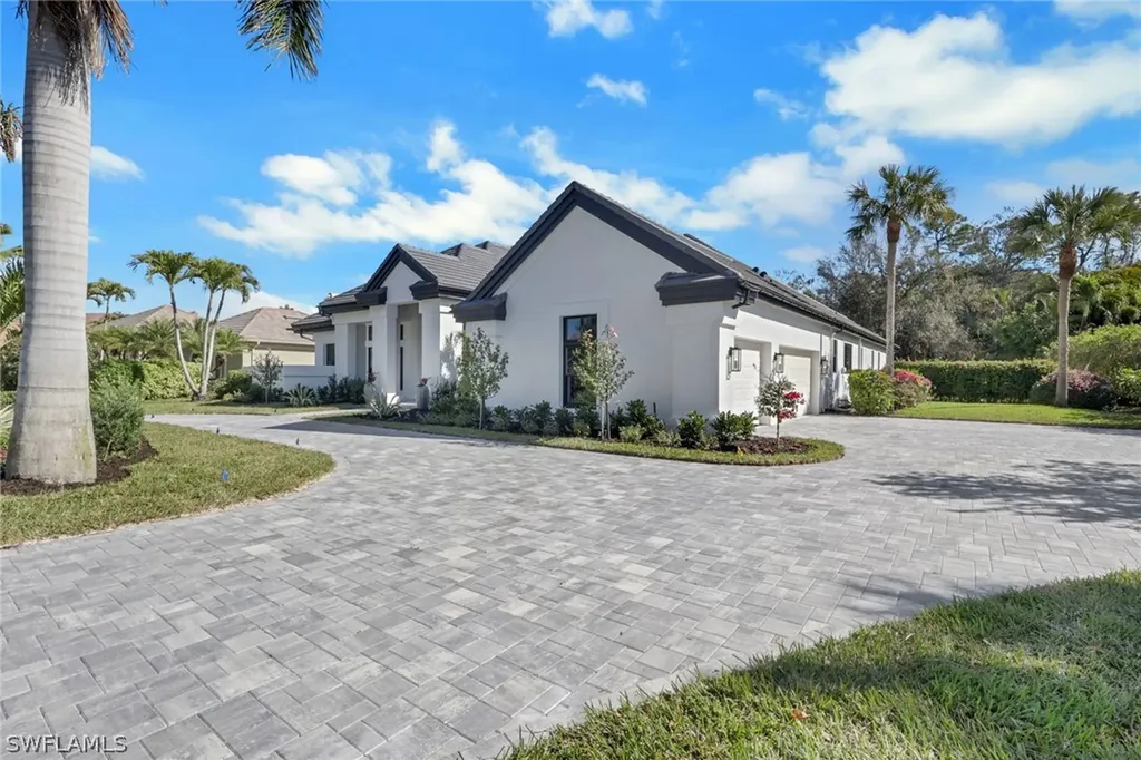 1331 Little Blue Heron Court Naples FL 34108