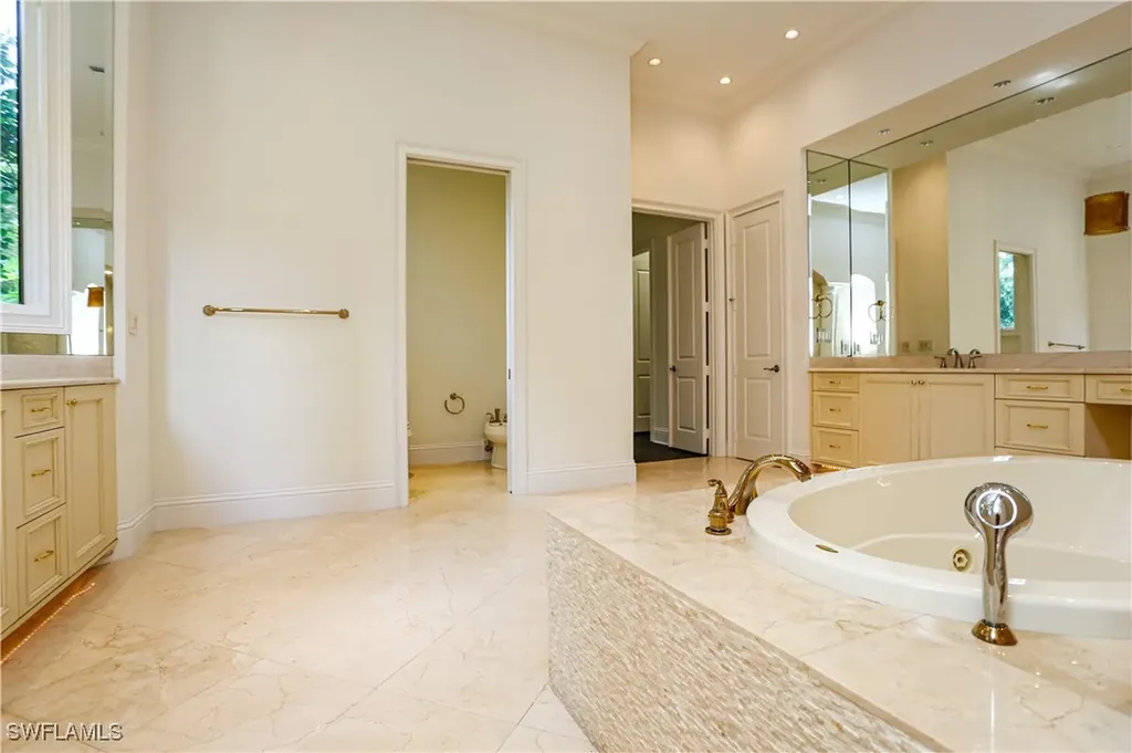 823 Cassena Road Naples FL 34108